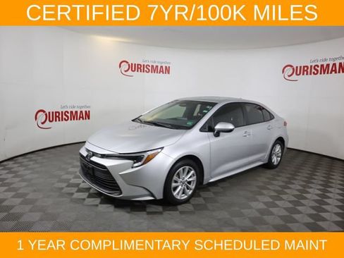 Used 2026 Toyota Corolla LE w/ LE Premium Package FWD image 4