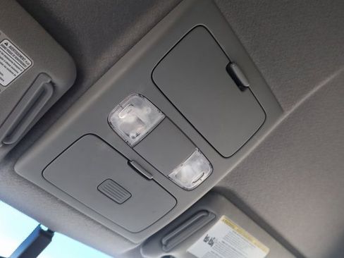 Used 2010 Toyota Tacoma PreRunner image 21