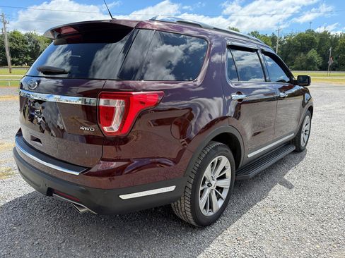 Used 2018 Ford Explorer Limited w/ Equipment Group 301A AWD/4WD image 6