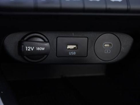 Used 2025 Hyundai Elantra Limited w/ Cargo Package image 20