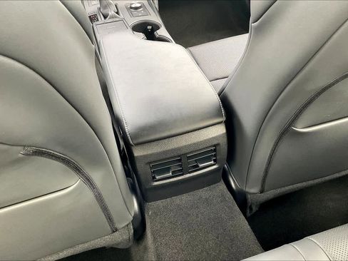 Used 2022 Lexus IS 350 F Sport image 36