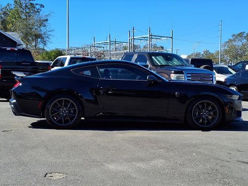 Used 2025 Ford Mustang Dark Horse image 8