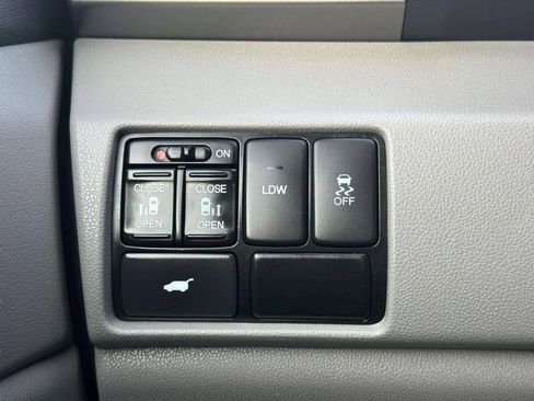 Used 2015 Honda Odyssey EX-L image 35