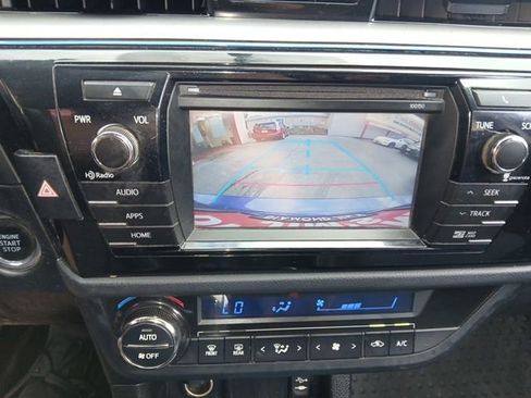 Used 2015 Toyota Corolla S image 31