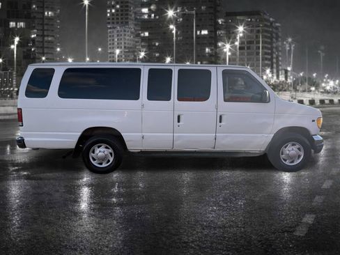 Used 2000 Ford E-350 and Econoline 350 XLT RWD image 6