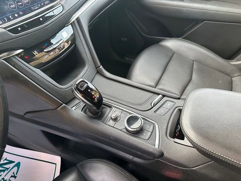 Used 2021 Cadillac XT5 Premium Luxury image 18