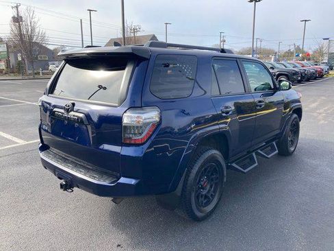 Certified 2021 Toyota 4Runner Venture w/ Moonroof Package AWD/4WD image 11