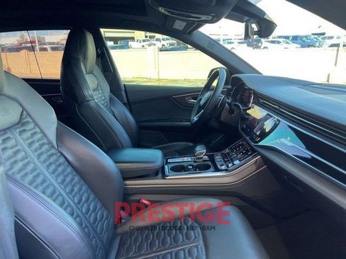 Used 2024 Audi RS Q8 image 32