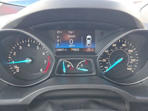 Used 2018 Ford Escape SE w/ SE Sync 3 Package image 19