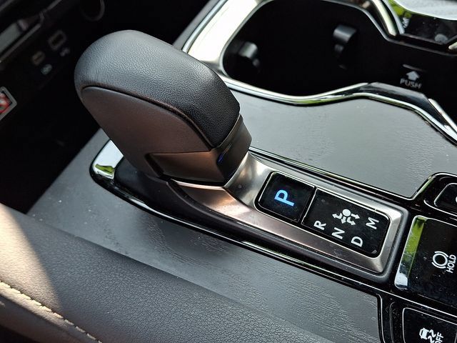 Certified 2023 Lexus RX 350 Premium w/ Cold Area Package AWD/4WD image 16