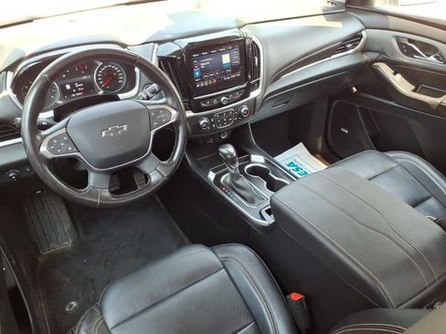 Used 2021 Chevrolet Traverse RS AWD/4WD image 13