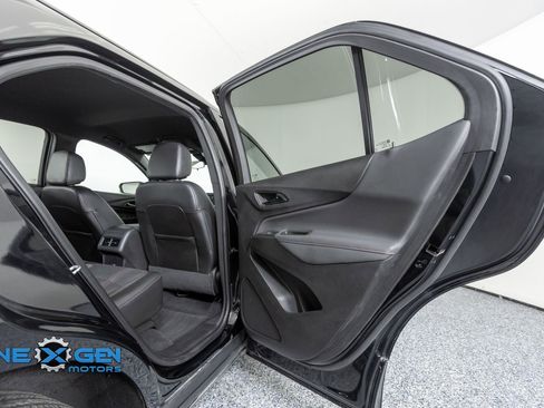 Used 2023 Chevrolet Equinox RS image 30