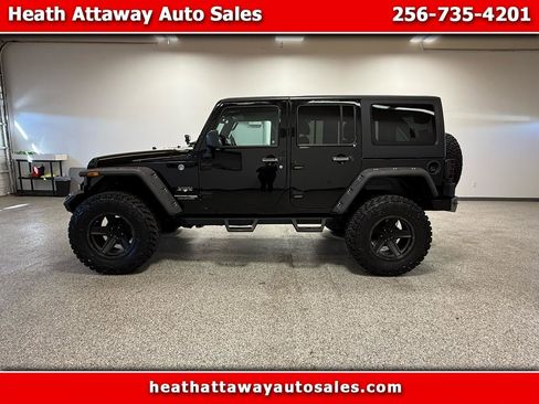 Used 2018 Jeep Wrangler Unlimited Sahara image 1