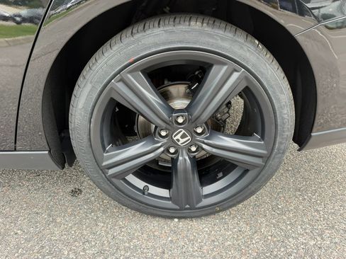 Used 2023 Honda Accord LX image 27