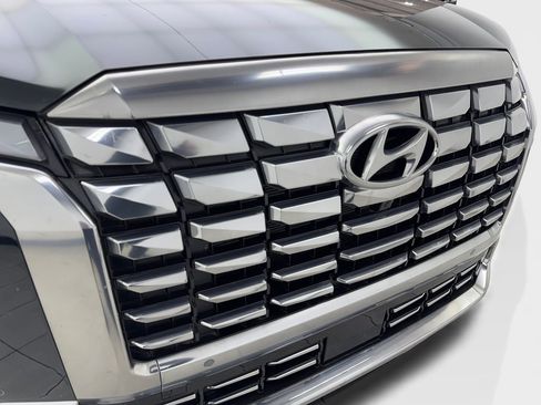 Used 2024 Hyundai Palisade Calligraphy image 23
