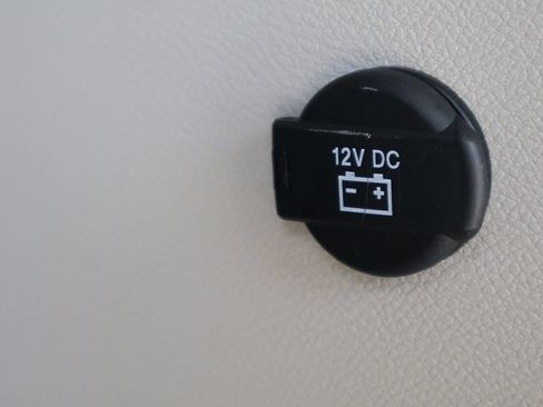 Used 2023 Chrysler Pacifica Touring-L FWD image 53