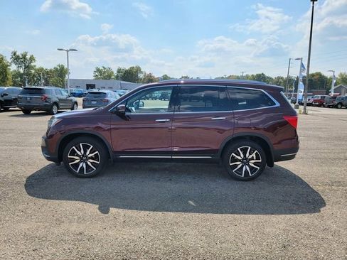 Used 2022 Honda Pilot Touring image 9