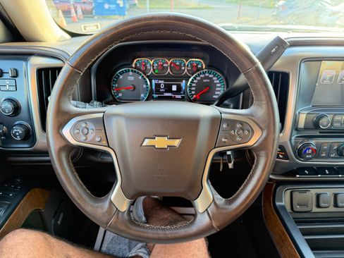 Used 2017 Chevrolet Silverado 1500 LTZ w/ Sport Package AWD/4WD image 79