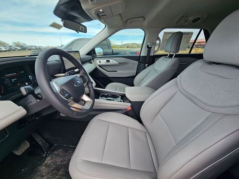 New 2026 Ford Explorer Active w/ Active Comfort Package RWD image 11