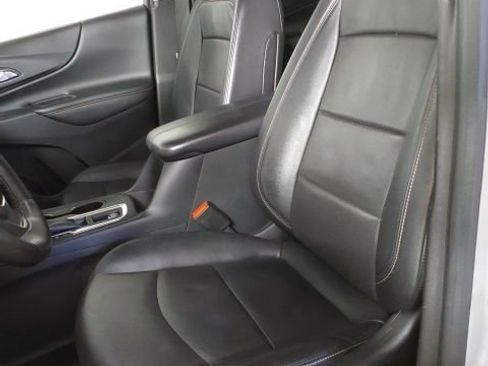 Used 2018 Chevrolet Equinox Premier FWD image 10