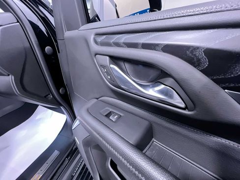 Used 2023 GMC Yukon Denali w/ Denali Reserve Package AWD/4WD image 37