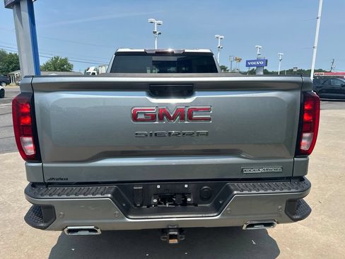 Used 2025 GMC Sierra 1500 Elevation w/ Elevation Premium Package AWD/4WD image 6