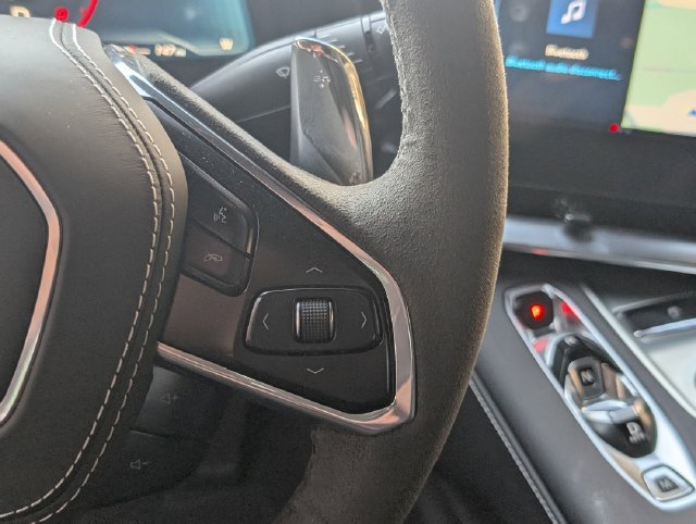 Used 2025 Chevrolet Corvette Z06 RWD image 11