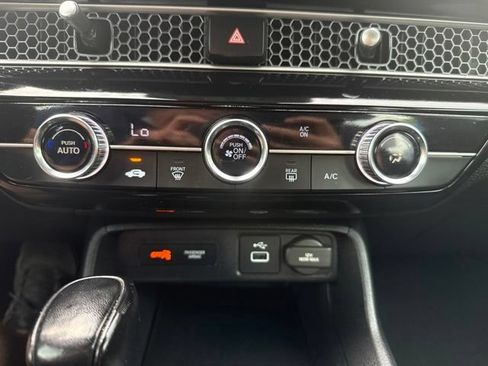 Used 2022 Honda Civic Sport image 29