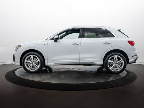 Certified 2023 Audi Q3 2.0T Premium Plus w/ Premium Plus Package AWD/4WD image 6