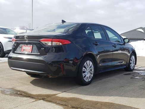 Used 2021 Toyota Corolla LE image 7