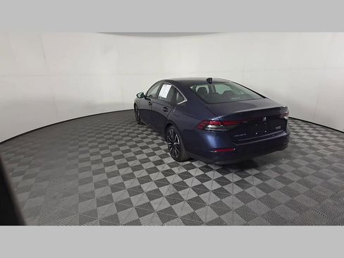 Used 2023 Honda Accord Touring image 40