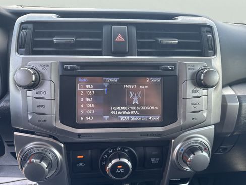 Used 2016 Toyota 4Runner SR5 AWD/4WD image 14