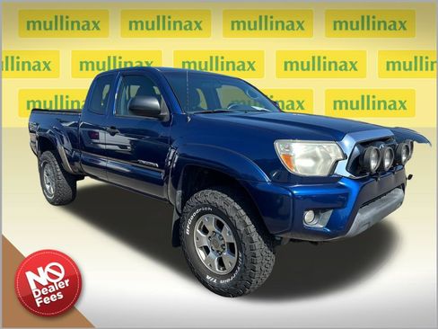 Used 2014 Toyota Tacoma 4x4 Access Cab V6 w/ TRD Off-Road Package image 1