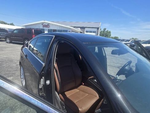 Used 2013 BMW 535i xDrive Sedan AWD/4WD image 16