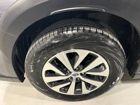 Used 2023 Subaru Outback Premium image 8