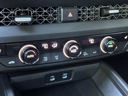 Certified 2025 Honda Accord SE image 19