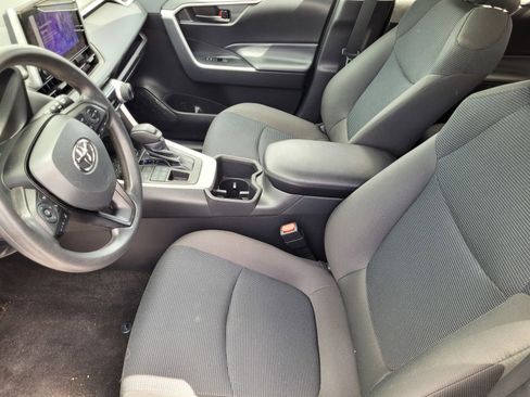 Used 2023 Toyota RAV4 LE AWD/4WD image 16