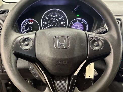Used 2022 Honda HR-V LX image 11
