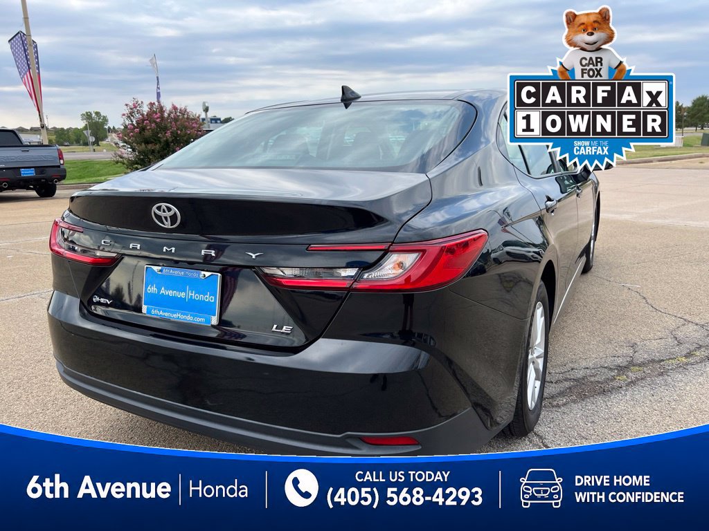 Used 2025 Toyota Camry LE FWD image 5