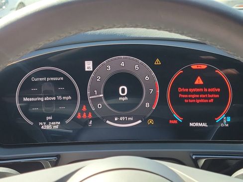 Certified 2025 Porsche Cayenne Coupe image 35