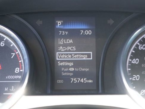 Used 2020 Toyota Camry LE w/ Carpet Mat Package FWD image 27