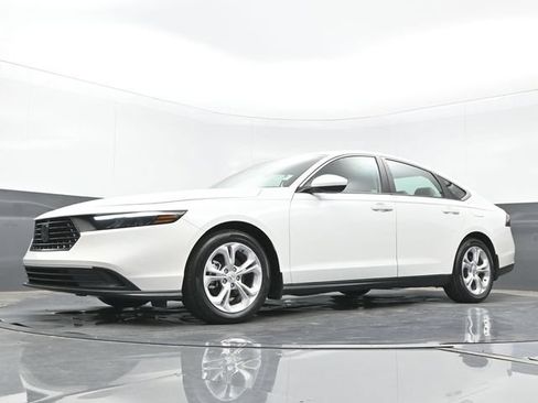 Certified 2024 Honda Accord LX image 20