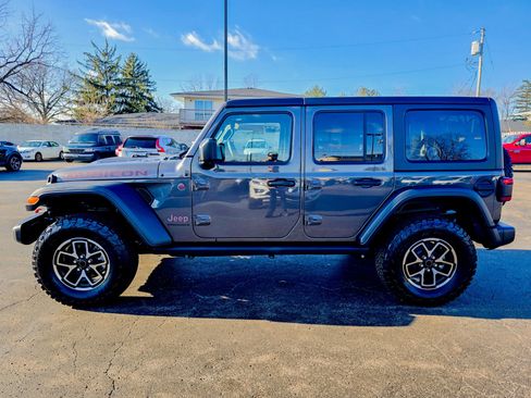 Used 2025 Jeep Wrangler Rubicon image 12