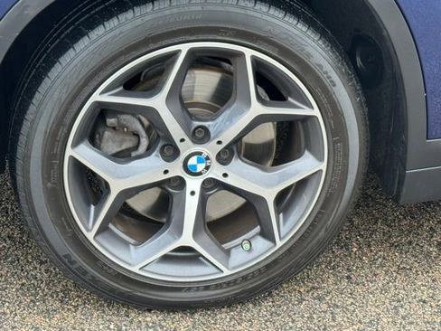 Used 2019 BMW X1 xDrive28i w/ Convenience Package image 4