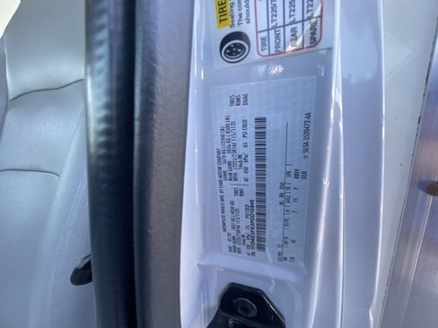 Used 2023 Ford E-350 and Econoline 350 Super Duty w/ Power Windows & Locks Group RWD image 27