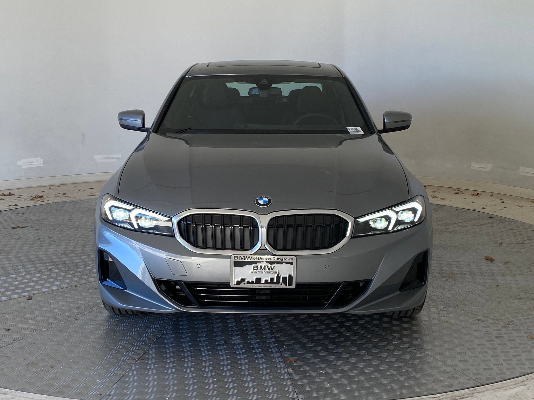 Used 2026 BMW 330i xDrive Sedan w/ Premium Package AWD/4WD image 5