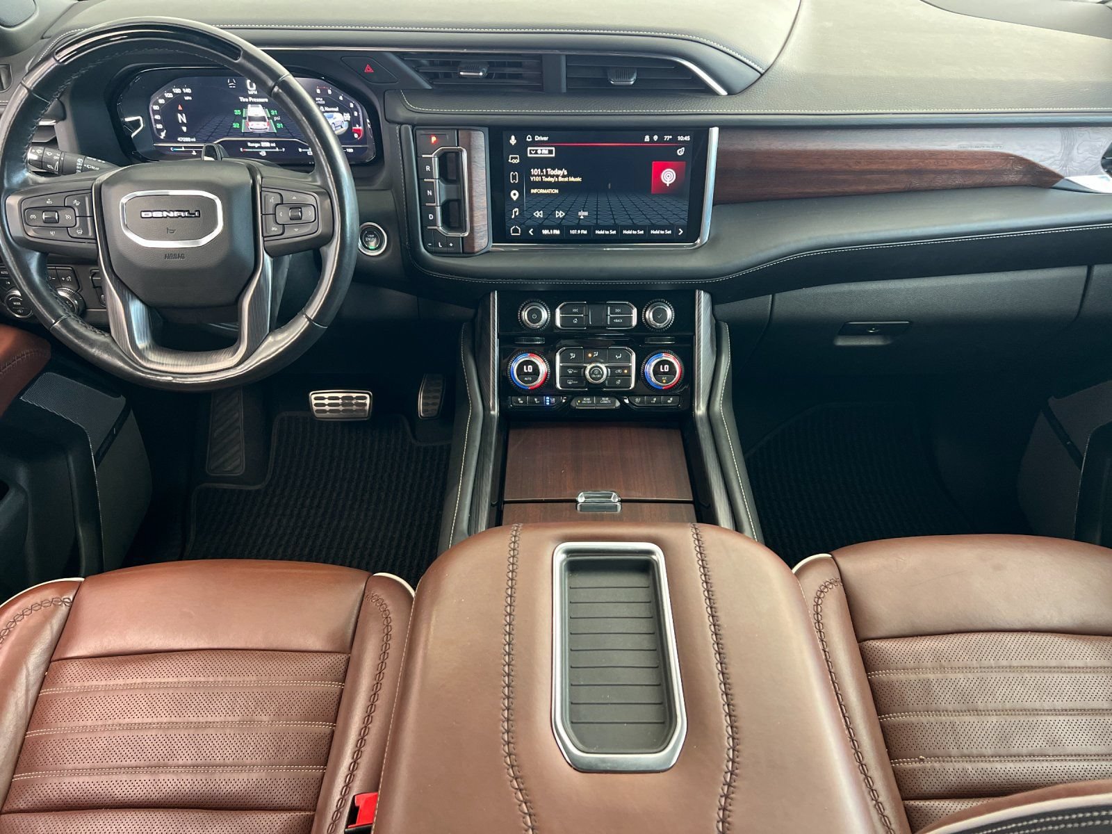 Used 2023 GMC Yukon Denali Ultimate w/ LPO, Floor Liner Package AWD/4WD image 14