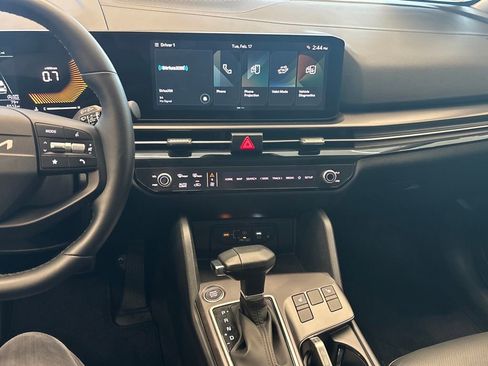 Used 2026 Kia Sportage EX w/ EX Panorama Roof Package image 22