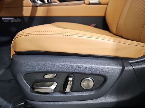 Certified 2024 Lexus LX 600 4WD w/ Luxury Package image 29
