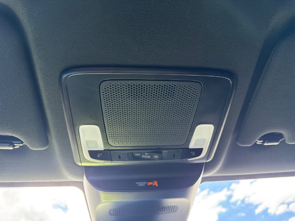 Certified 2025 Honda HR-V Sport image 28